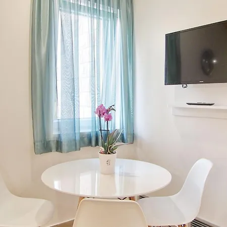 Sweet Escape - With Terrace And Sea View 2 Apartment